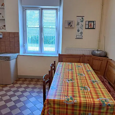 Vakantiehuis House Near De Madine With Historic Charm